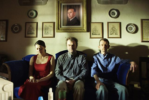 La strana routine dei fratelli Baczynski nel cortometraggio 