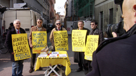 LA FABBRICA DI BENZINA - A Cremona, un caso di cui parlare