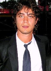Scamarcio produce l'esordio alla regia di Valeria Golino