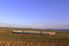 CADENAS - Un treno senza tempo nella campagna sarda