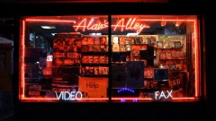 THERE WERE ALWAYS DOGS, NEVER KIDS - Cercare un film
