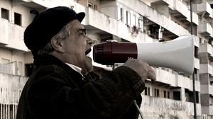 Festival Roma - L'UOMO CON IL MEGAFONO a Scampia
