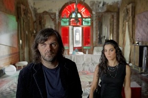 VIAGGIO SEGRETO - Una famiglia, un mistero