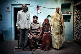 LOVEBIRDS - L'amore proibito in India