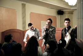 SONG 'E NAPULE - Pistole e Canzoni