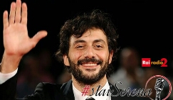 Filippo Timi e gli attori della serie Gomorra a #staiSerena