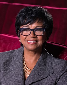 A Cheryl Boone Isaacs l'Art Award dall'Accademia Internazionale Arte Ischia: