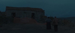 TFF34 - LA FINESTRA, la casa  una sola