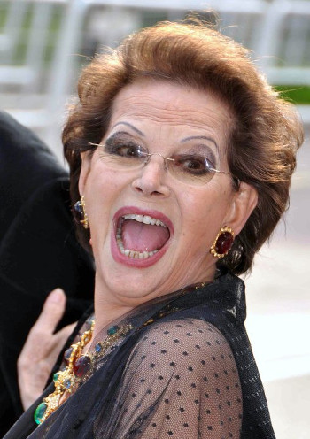 CLAUDIA CARDINALE - A Ischia per Pasquale Squitieri