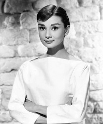 AUDREY HEPBURN - Wildside produrra' una serie biografica sull'attrice