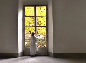 UNA DONNA POCO PIU DI UN NOME - La prima a Firenze il 27 gennaio per la Giornata della Memoria