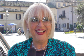 LORETTA GOGGI - Al Cinema per una nuova carriera