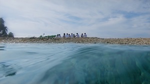 THAT WHICH IS TO COME IS JUST A PROMISE - Un'isola invasa dall'acqua