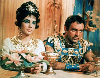 CLEOPATRA - Il film culto con Liz Taylor amato ancora oggi