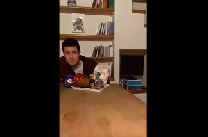 RESTARE A CASA - La challenge social delle star