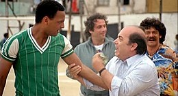 LINO BANFI E L'ALLENATORE NEL PALLONE - Protagonisti di uno speciale flash mob