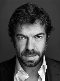 PIERFRANCESCO FAVINO. GLI OCCHI DELLA STORIA - Un volume sull'attore della collana MoliseCinema