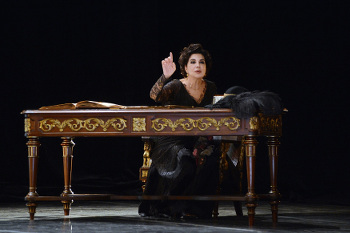 LA PRIMA DONNA - La riscoperta di Emma Carelli