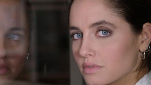 IL SEGNO DELLE DONNE - Nel terzo episodio Matilde Gioli e' Vera Vergani
