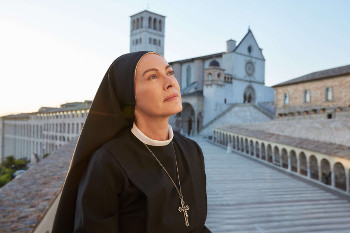 CHE DIO CI AIUTI 6 - Il Ritorno di Suor Angela