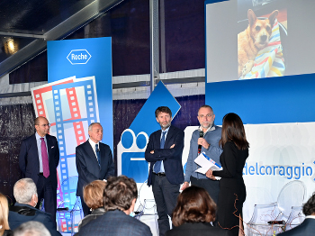 A FIANCO DEL CORAGGIO - Storie di donne coraggiose e di uomini che restano