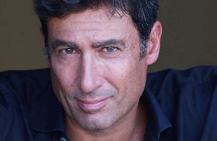 PAOLO CALISSANO - Trovato morto nella sua casa romana l'attore e conduttore