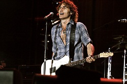 LIGABUE - CAMPOVOLO IL FILM - 102.000 telespettatori.su Rete 4