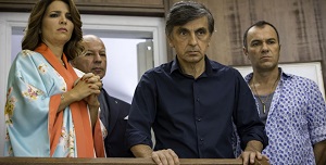UNA FESTA ESAGERATA - Il 10 luglio in prima serata su Retequattro