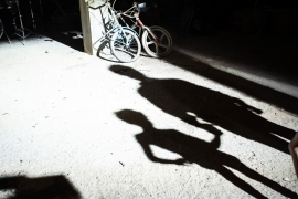 IO SONO L'ABISSO - Genitori e figli in un thriller d'impatto
