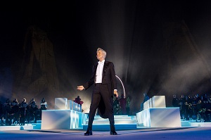 TUTTI SU! BUON COMPLEANNO CLAUDIO - Successo al box office
