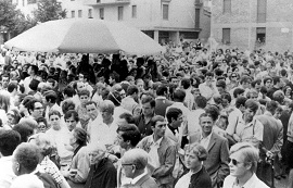 LE CHIAVI DI UNA STORIA - Proiezione speciale in piazza dell'Isolotto a Firenze