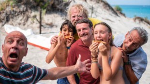 ODIO L'ESTATE - Il 16 settembre in prima serata su Canale 5