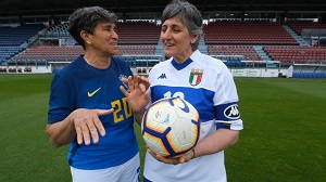 LUCY UN DESTINO DA PIONIERA - Alle origini del calcio femminile