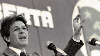 UN COMPAGNO DI NOME ENRICO - L'Abruzzo del Segretario