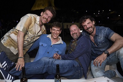 MASCHI VERI - Primo ciak per la serie Netflix