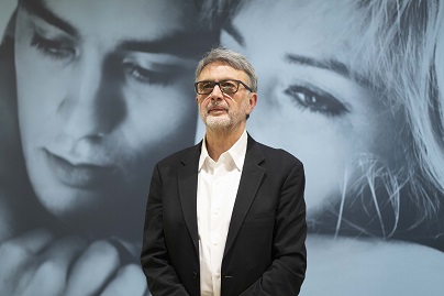 PER AMORE DI UNA DONNA - Chiesa: 