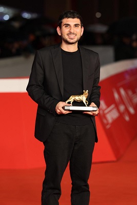 TIENIMI PRESENTE - In sala dal 5 febbraio con Fandango