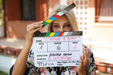 RAFFAELLA DICAPRIO - Miglior attrice all'International Vesuvius Film Festival per 