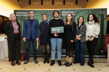 WHEN EAST MEETS WEST 15 - I premi