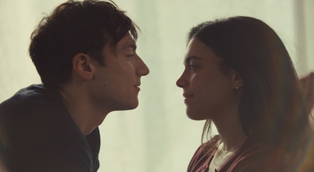 IO + TE - Le difficolt� di una giovane coppia nella contemporaneit�