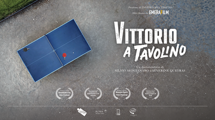 VITTORIO A TAVOLINO - In tour da Roma all'Italia