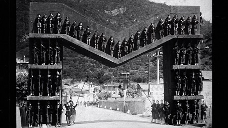 CORPI MUTANTI - Il cinema per raccontare l�evoluzione della fisicit&agrave; nella storia del Novecento