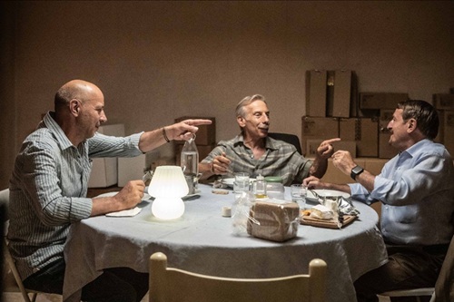 MAGARI UN'ALTRA VOLTA - Le prime immagini del film di Aldo, Giovanni e Giacomo