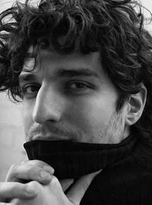 FALCON - Louis Garrel � John Elkann e Pierfrancesco Favino � Sergio Marchionne nel film di Marco Bellocchio